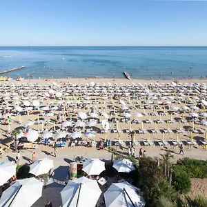 Columbia & Ninfea Jesolo